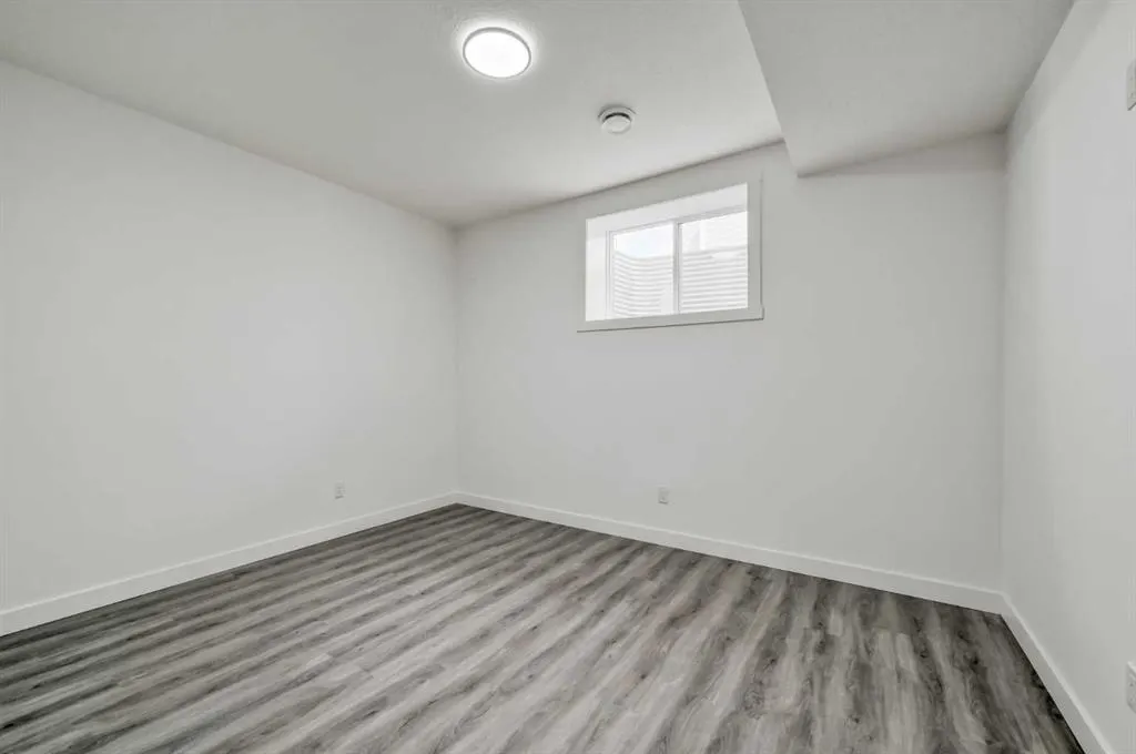 36 Magnolia Crescent SE