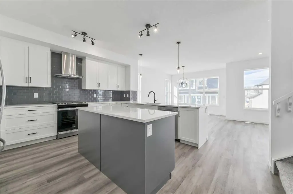 36 Magnolia Crescent SE