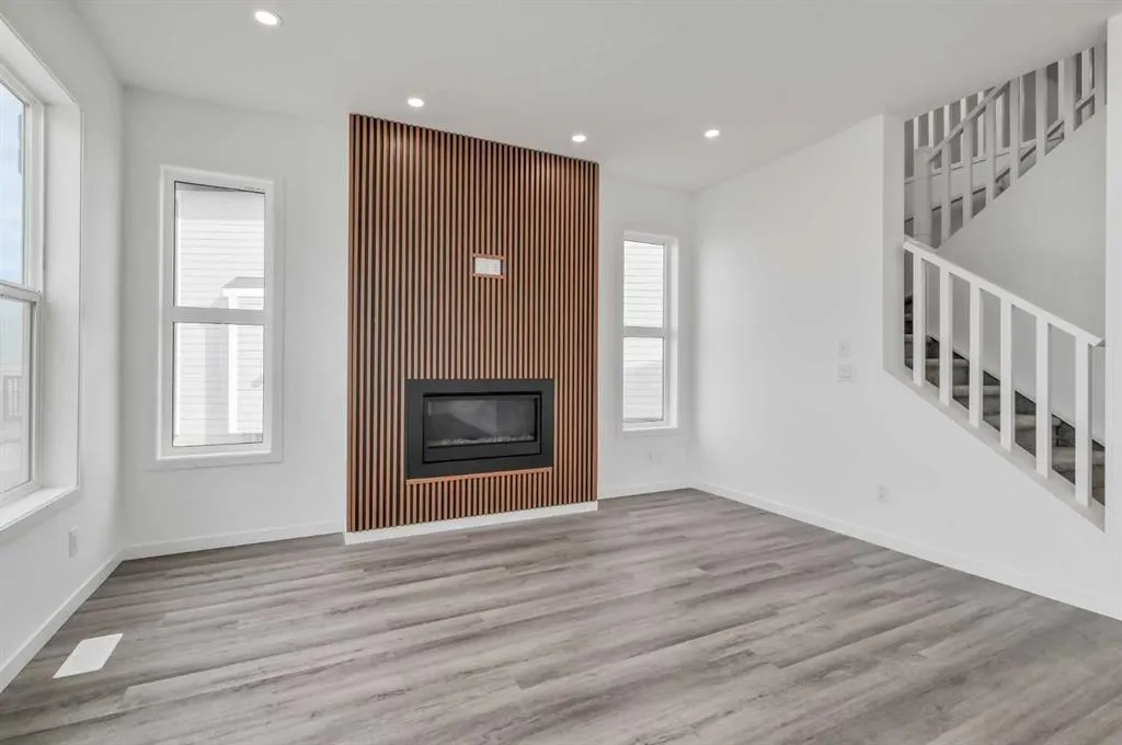 36 Magnolia Crescent SE