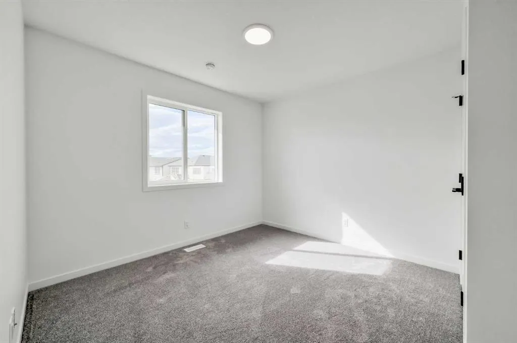 36 Magnolia Crescent SE