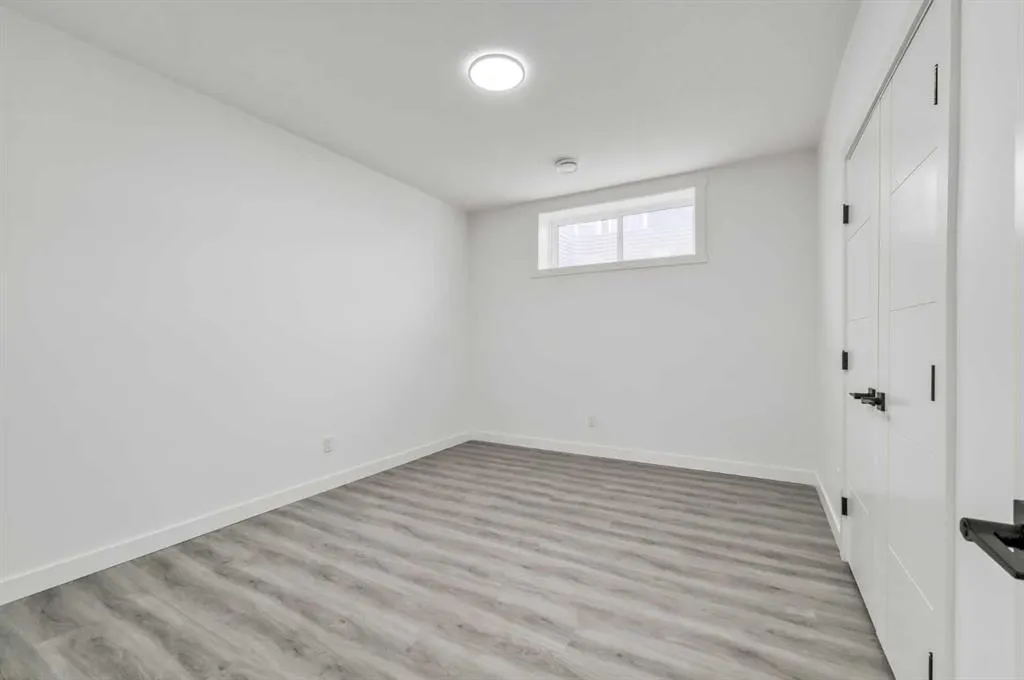 36 Magnolia Crescent SE