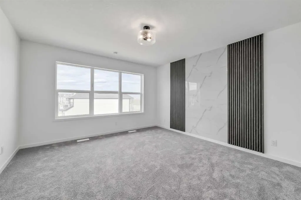36 Magnolia Crescent SE