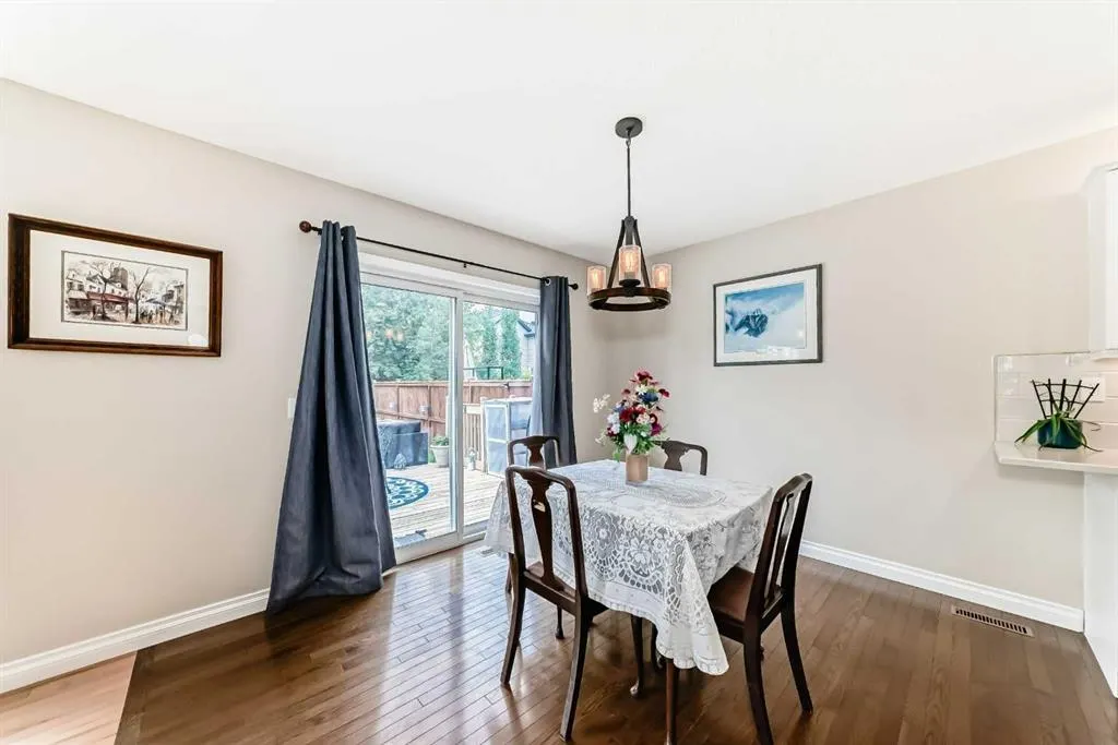 54 Cougarstone Mews SW