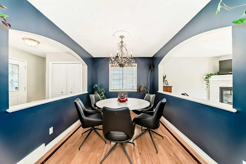 54 Cougarstone Mews SW