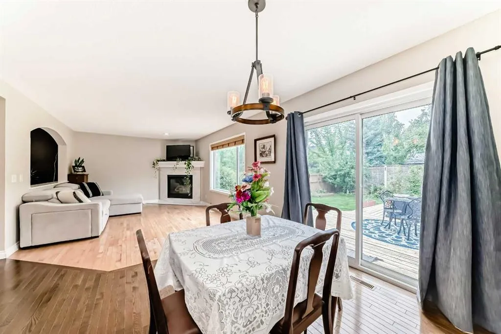 54 Cougarstone Mews SW