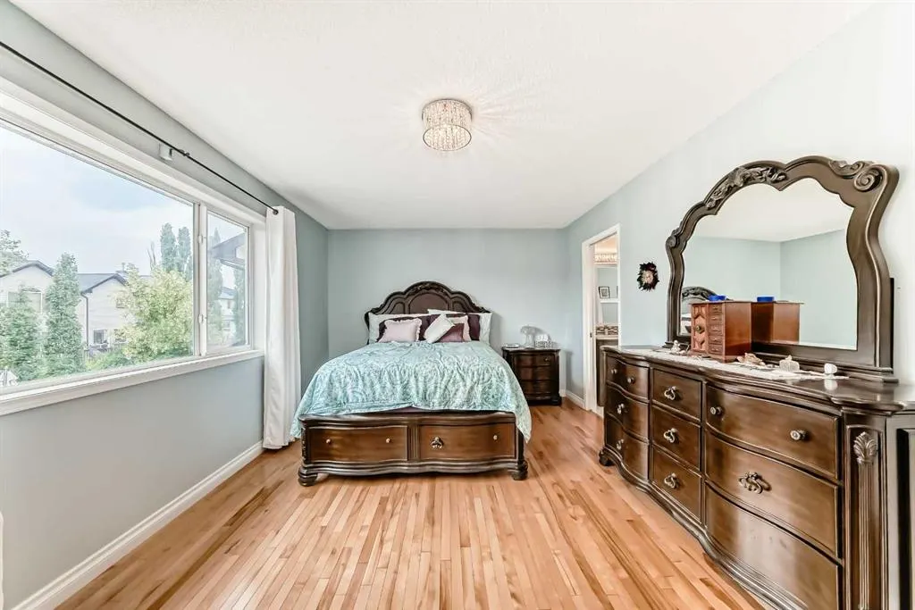 54 Cougarstone Mews SW