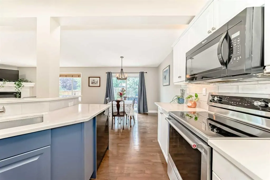 54 Cougarstone Mews SW