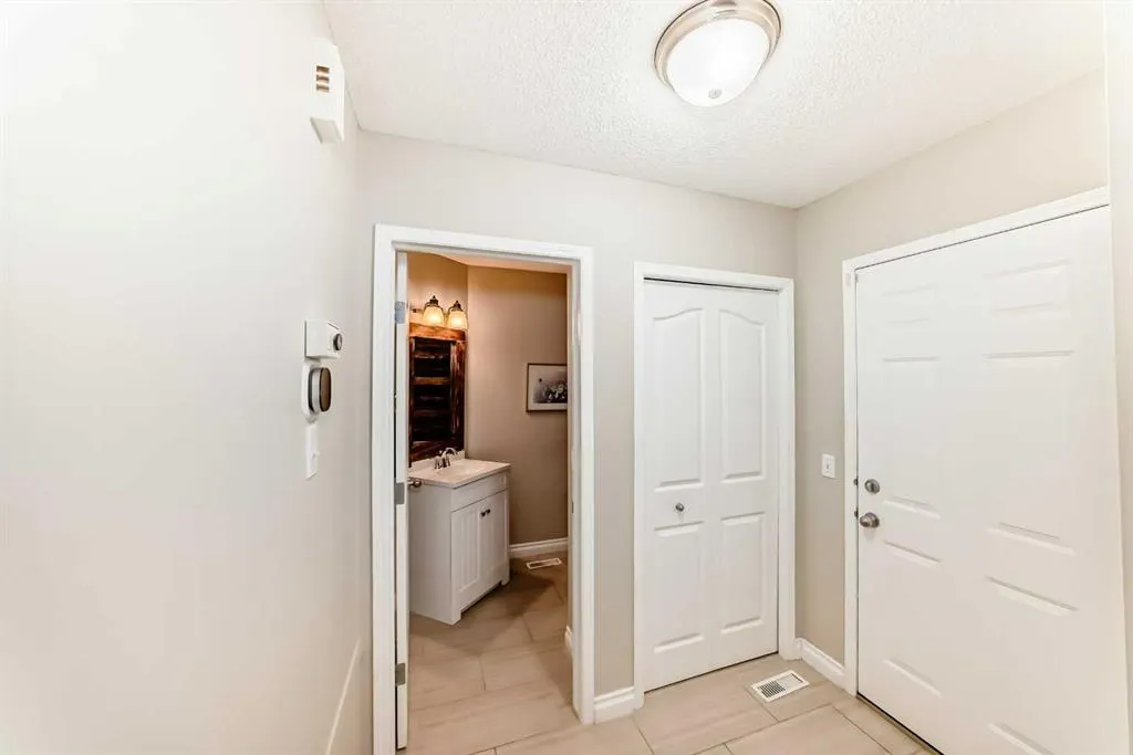 54 Cougarstone Mews SW