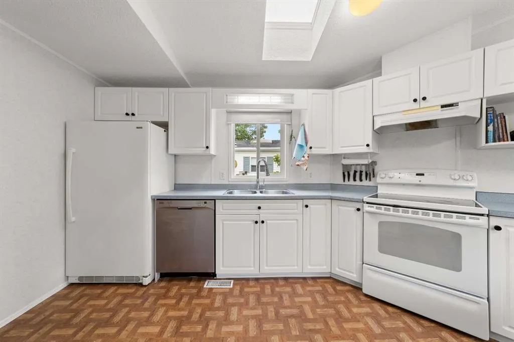 900 Ross Street, #18