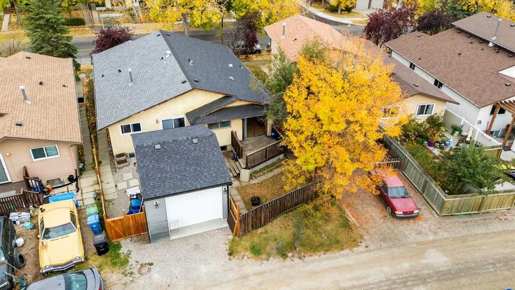 1137 Berkley Drive NW