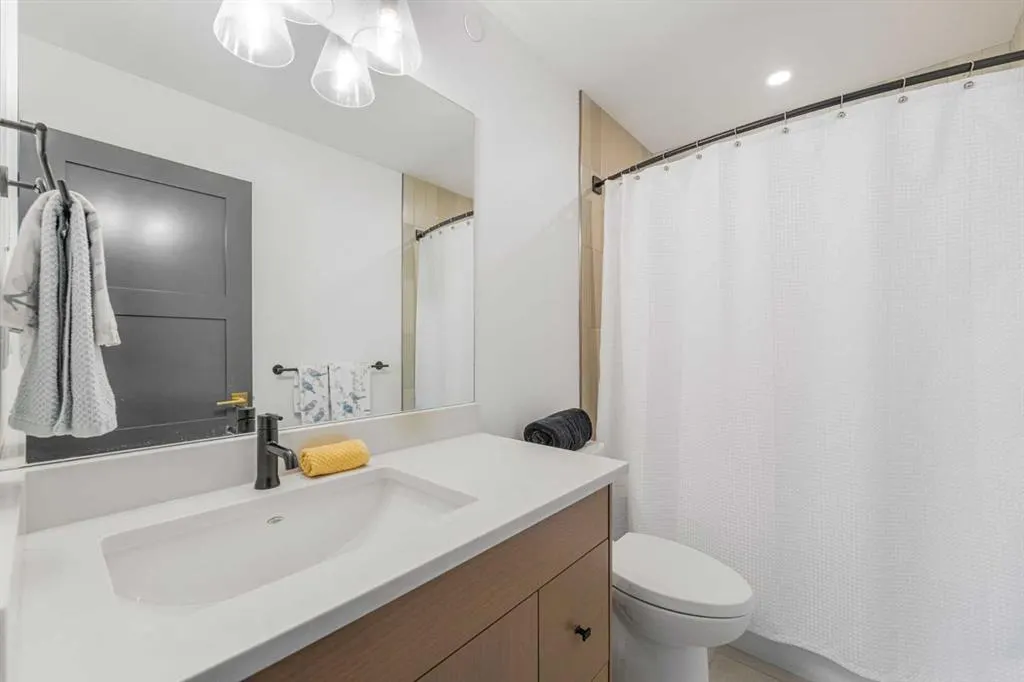1405 1st Avenue, #3