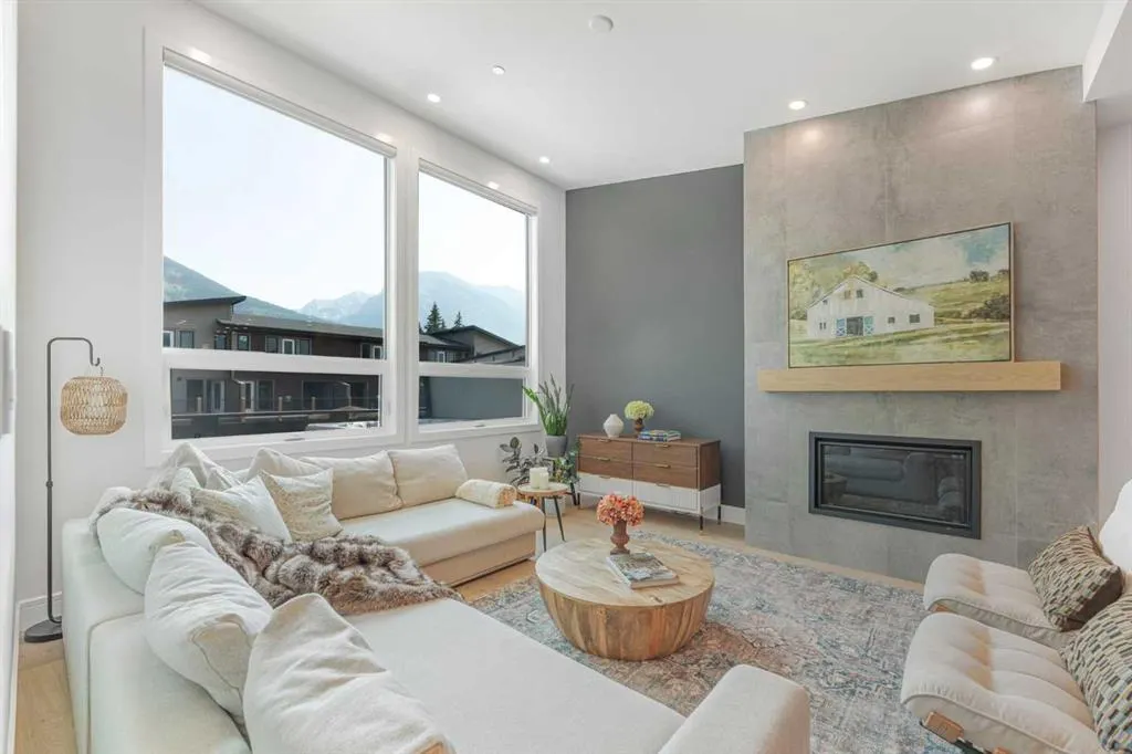 1405 1st Avenue, #3