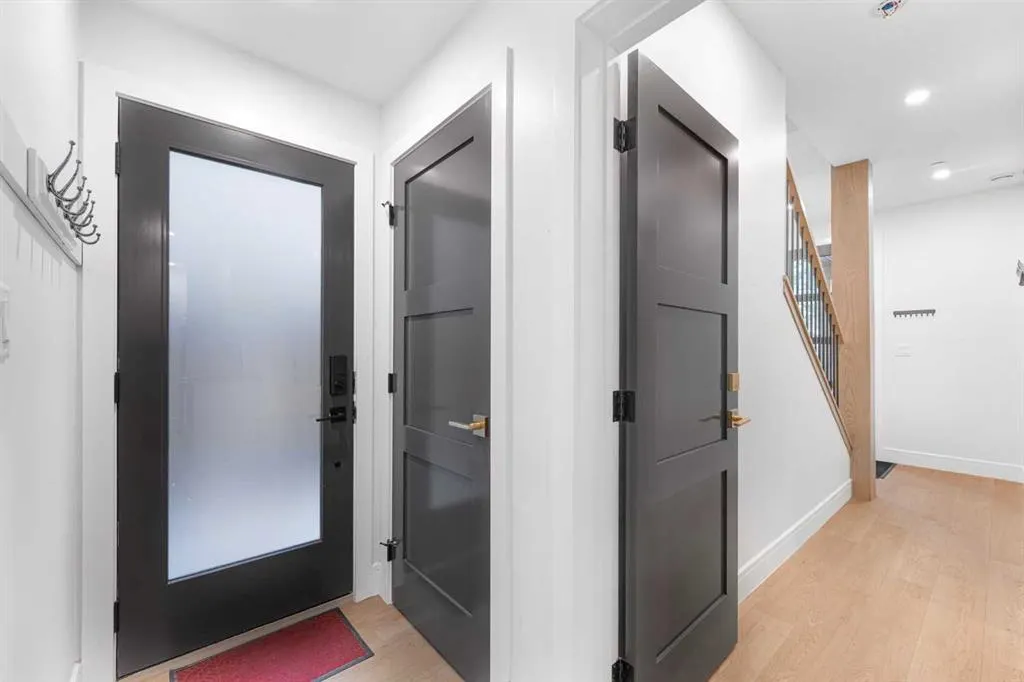 1405 1st Avenue, #3
