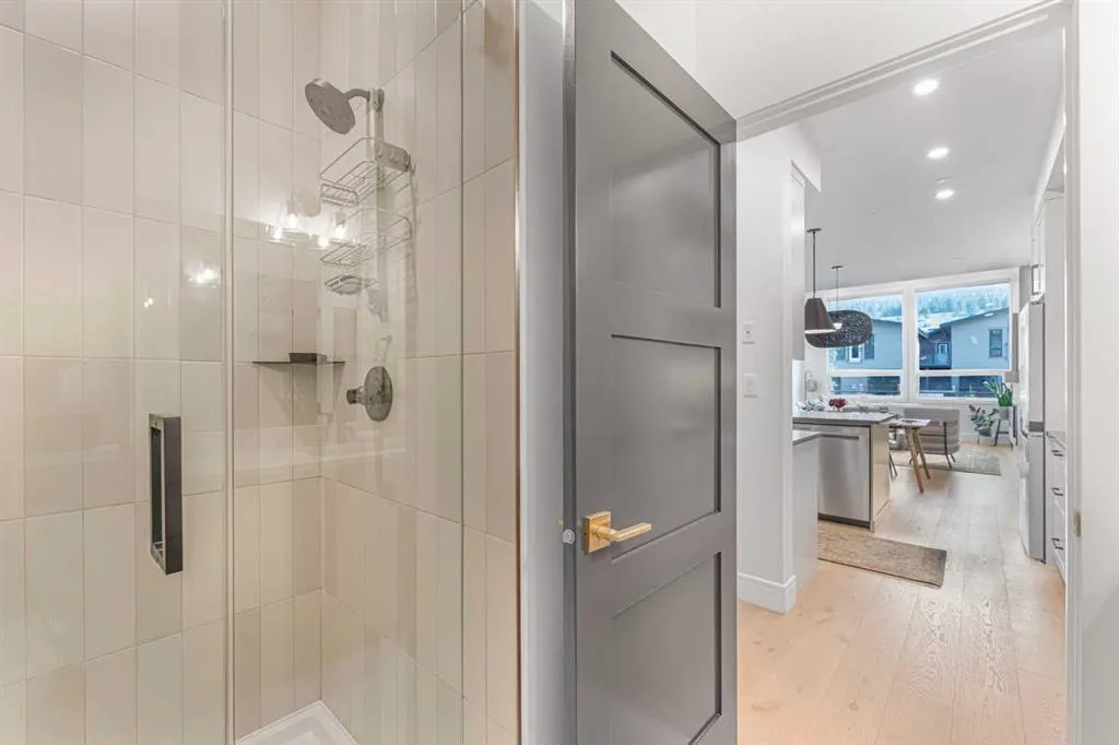 1405 1st Avenue, #3