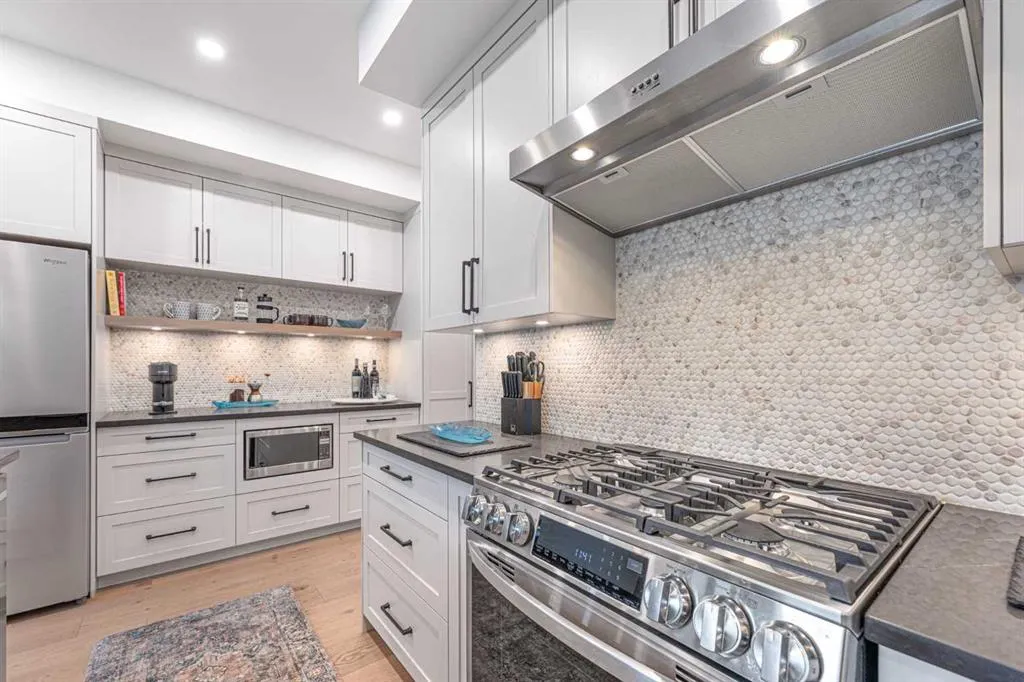 1405 1st Avenue, #3