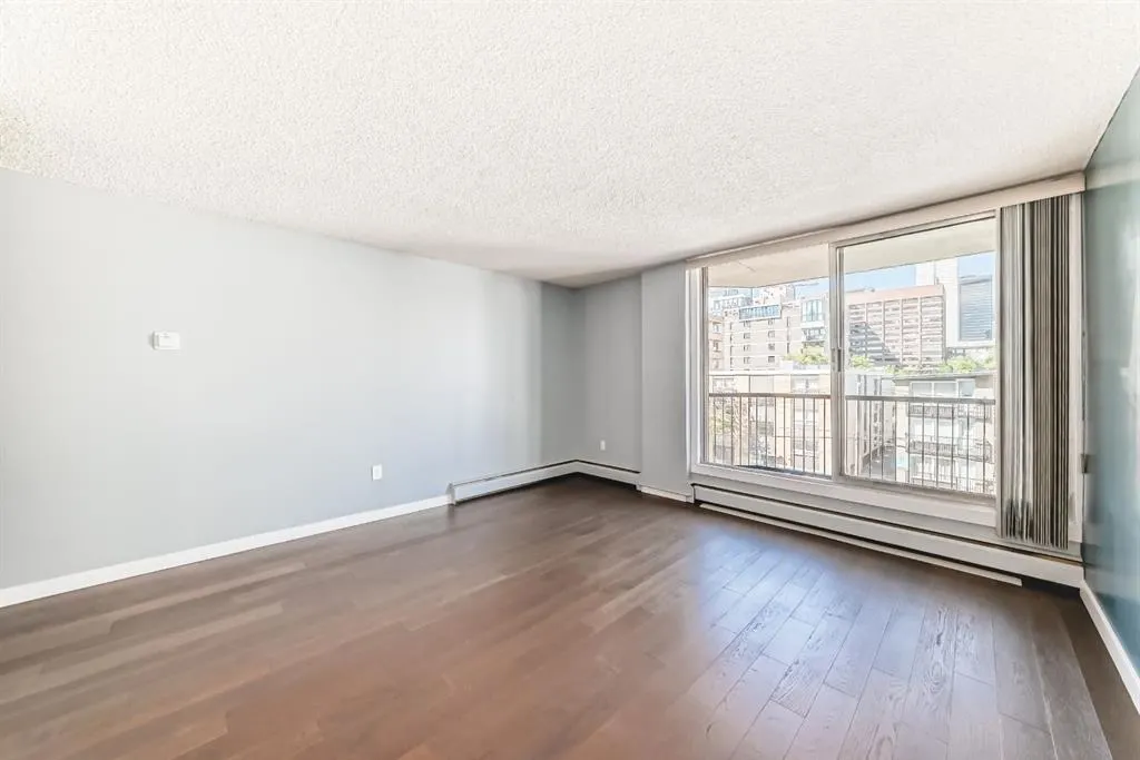 317 14 Avenue SW, #401