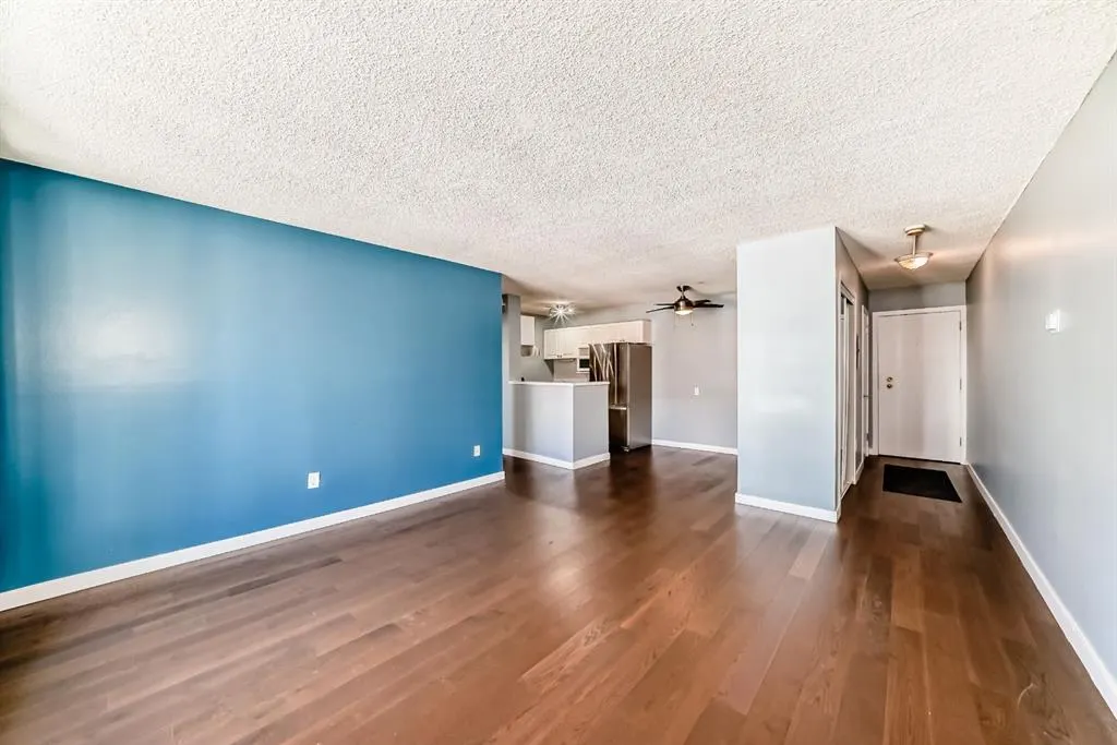 317 14 Avenue SW, #401