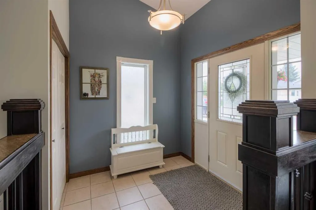 360 Heritage Crescent W