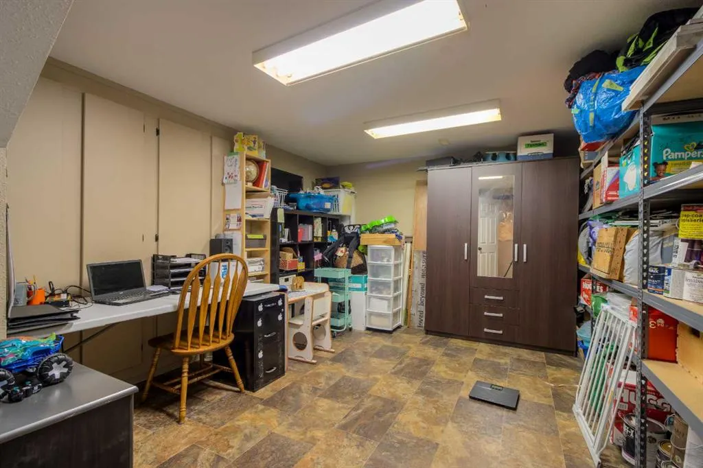 360 Heritage Crescent W