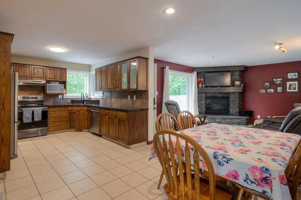 360 Heritage Crescent W