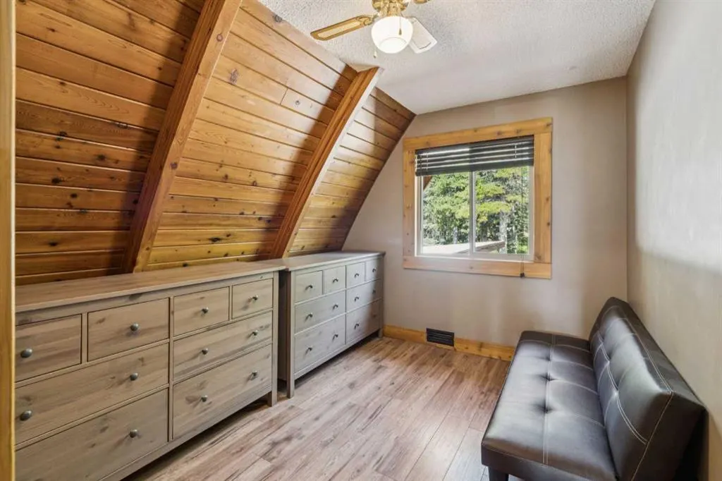 52 Hawk Eye Road