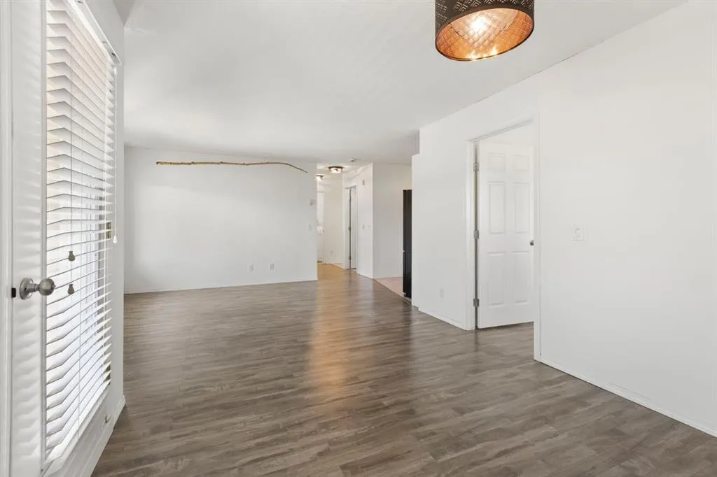 4327 75 Street NW, #302