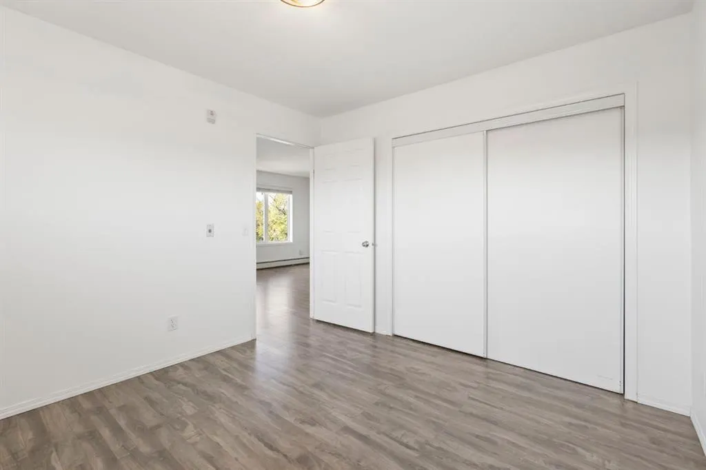 4327 75 Street NW, #302