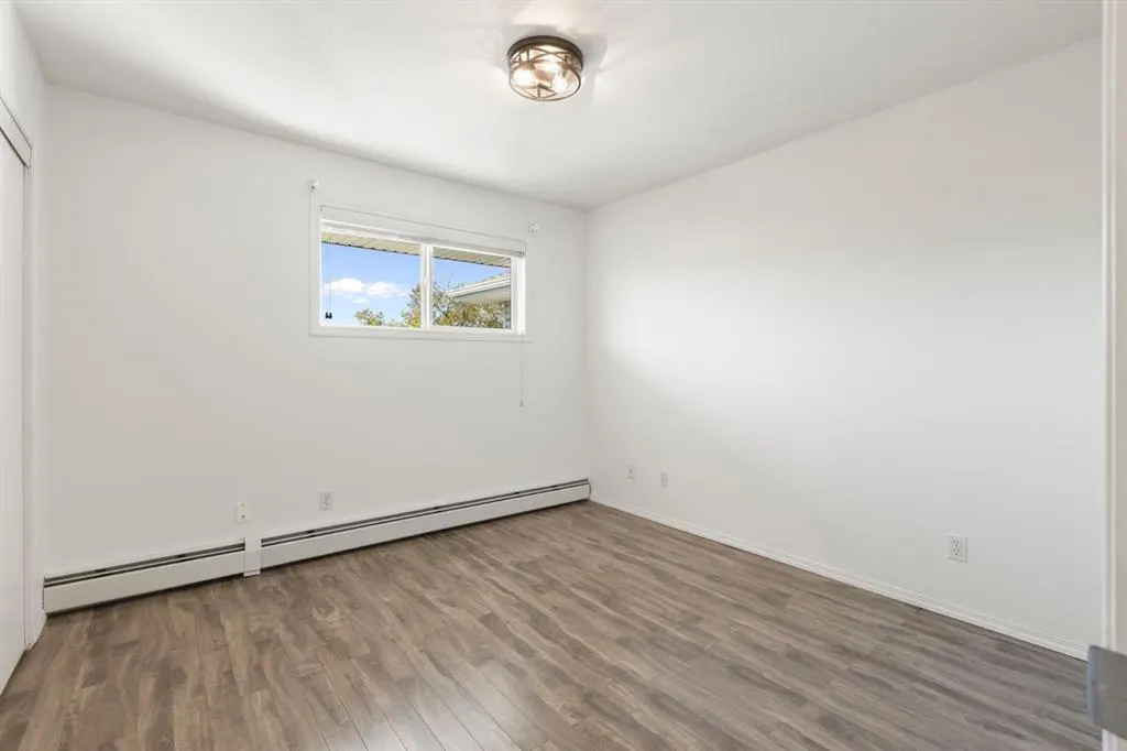 4327 75 Street NW, #302