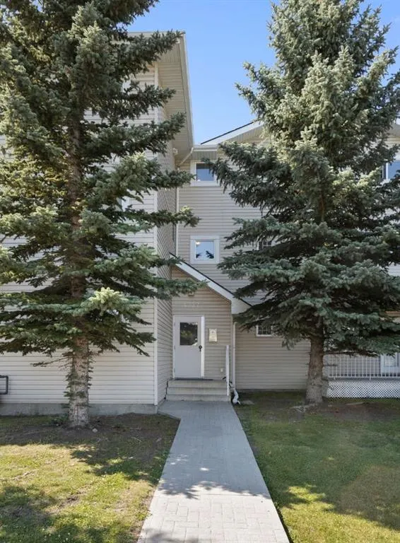 4327 75 Street NW, #302