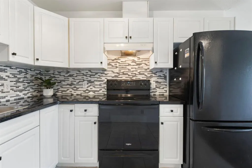 4327 75 Street NW, #302