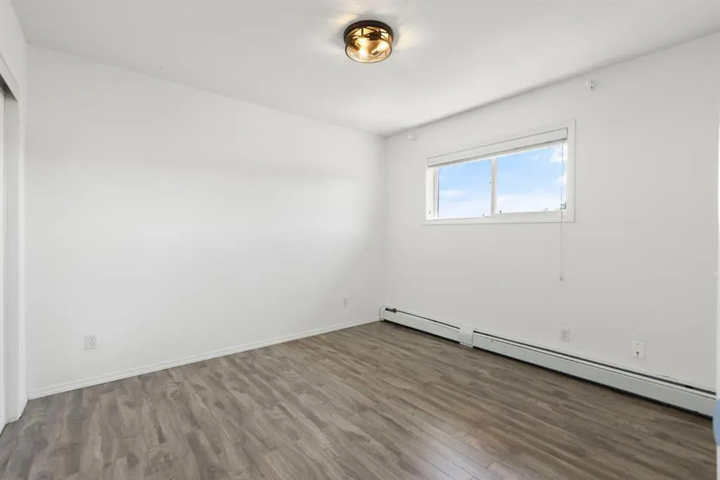 4327 75 Street NW, #302
