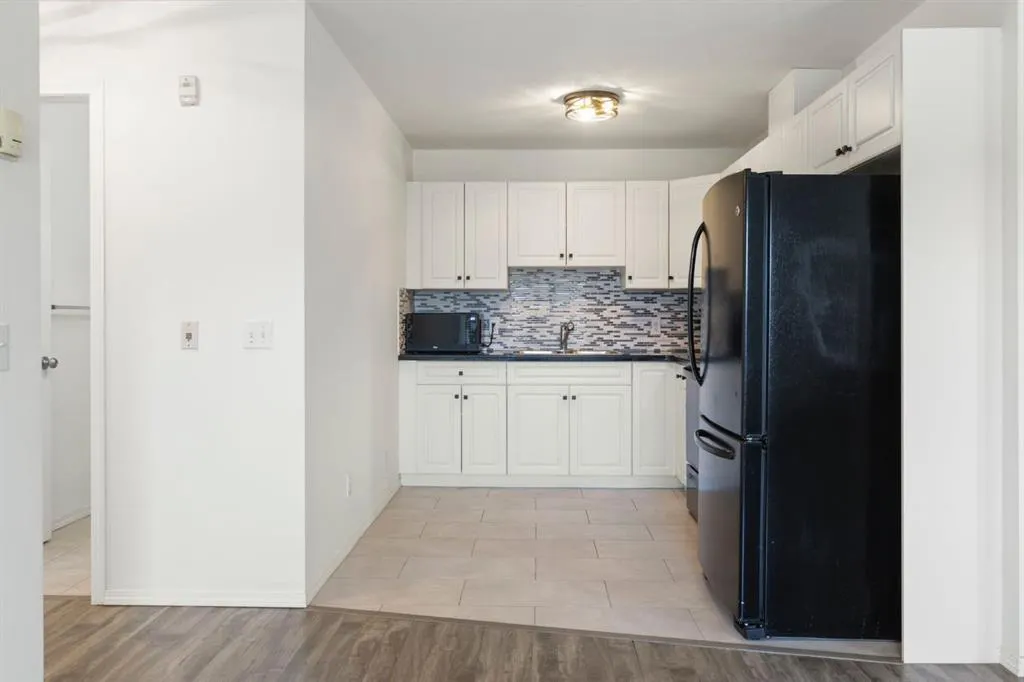 4327 75 Street NW, #302