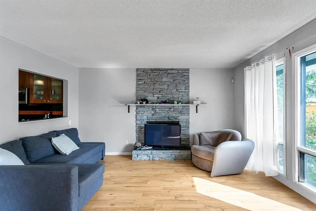 39 Edgeburn Crescent NW