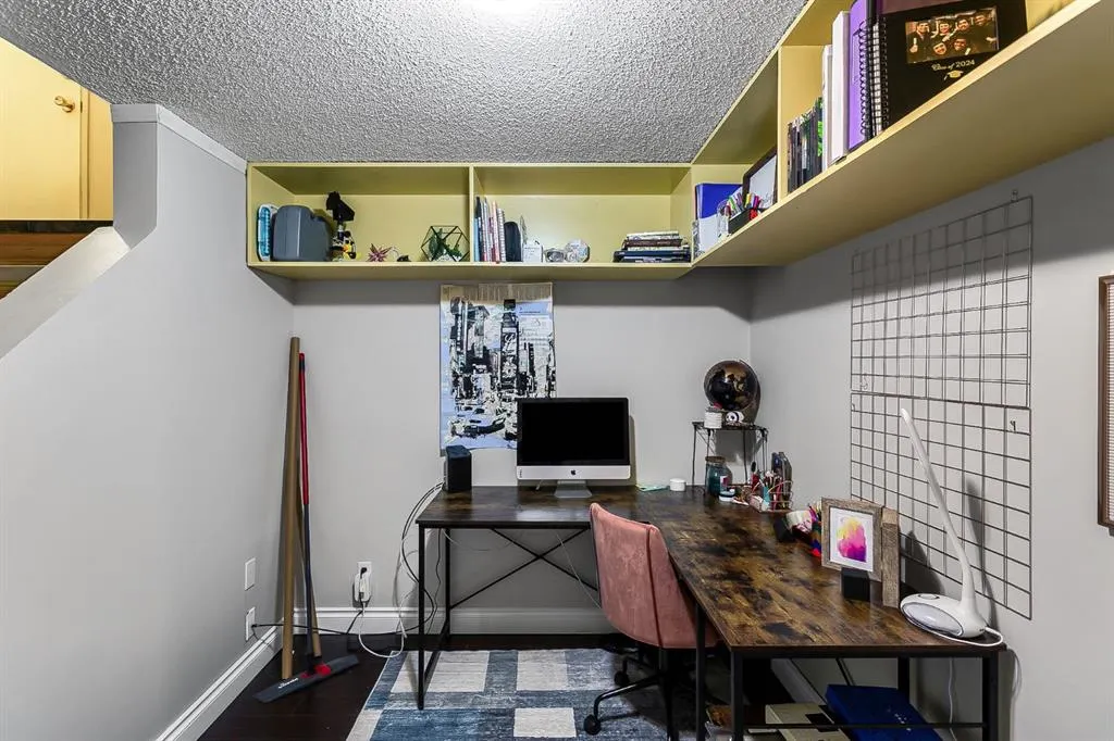 39 Edgeburn Crescent NW