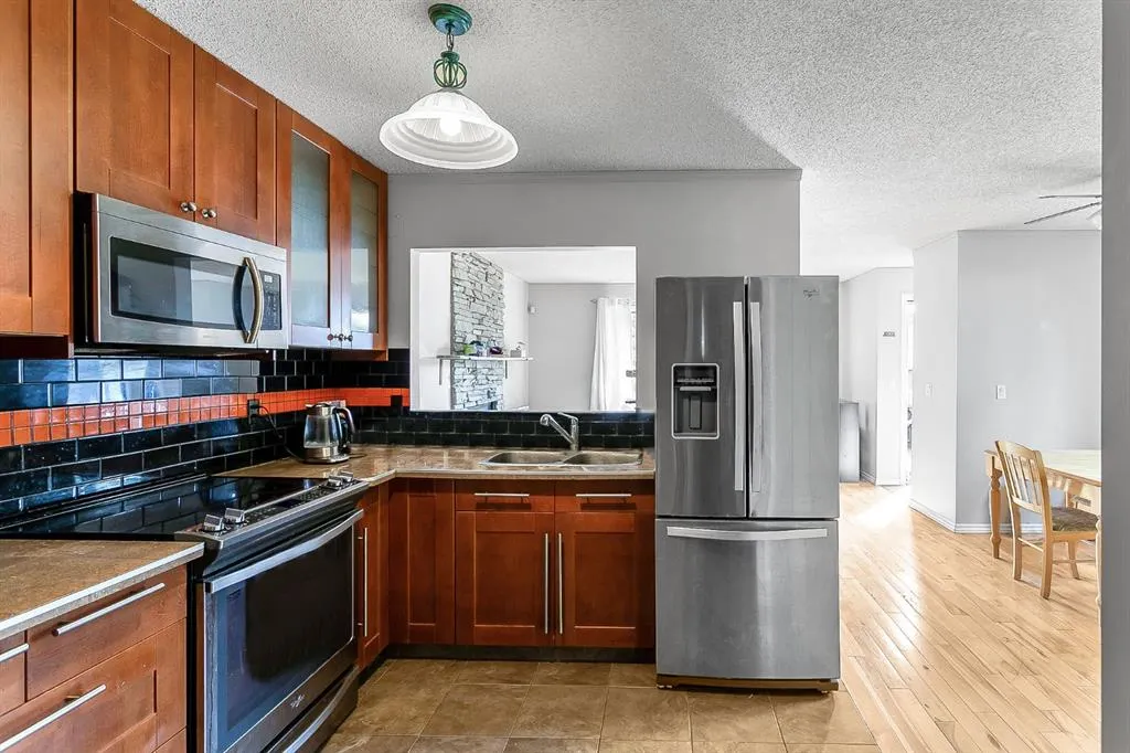 39 Edgeburn Crescent NW