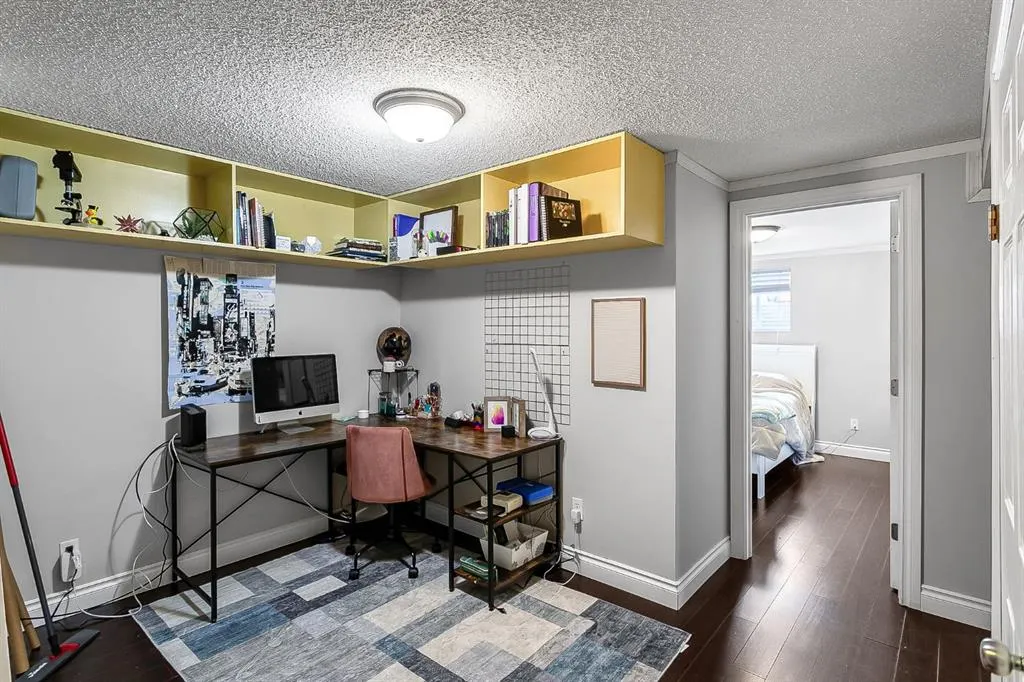 39 Edgeburn Crescent NW