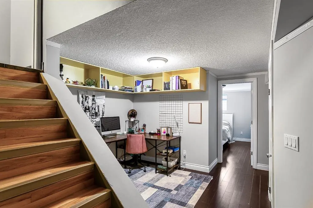 39 Edgeburn Crescent NW