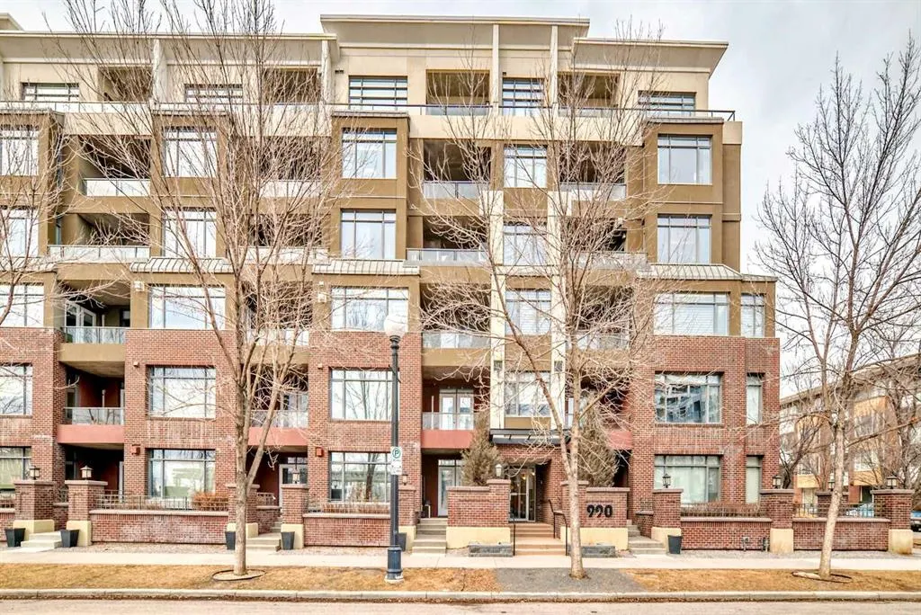990 Centre Avenue NE, #108