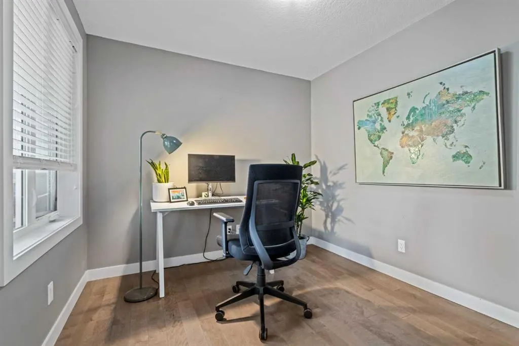 2428 30 Street SW, #4