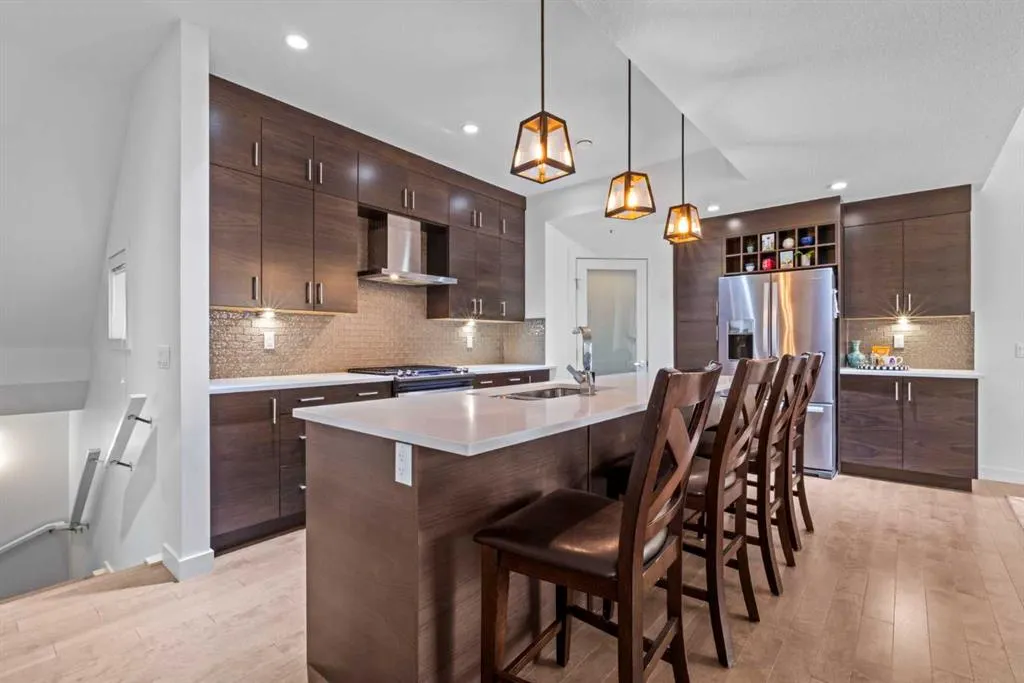 2428 30 Street SW, #4