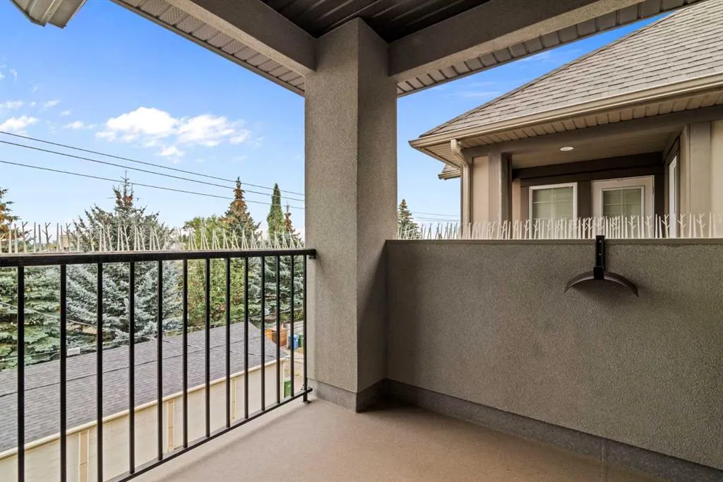 2428 30 Street SW, #4