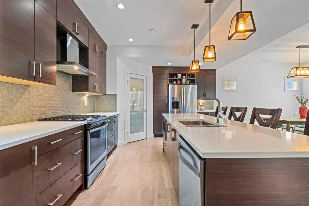 2428 30 Street SW, #4
