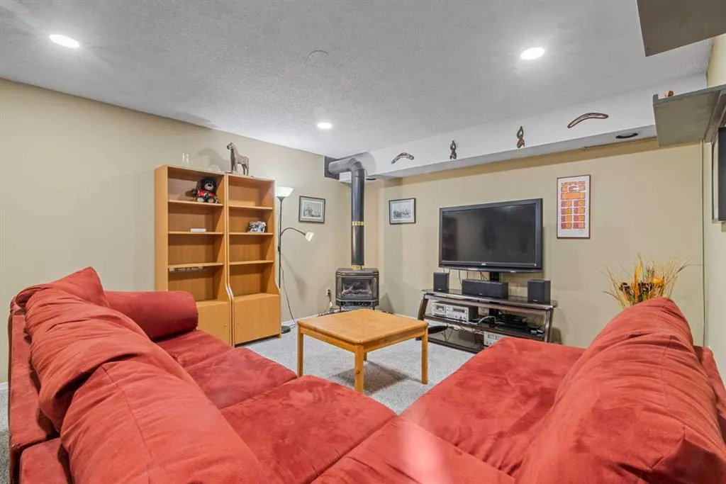 335 Ranch Estates Place NW