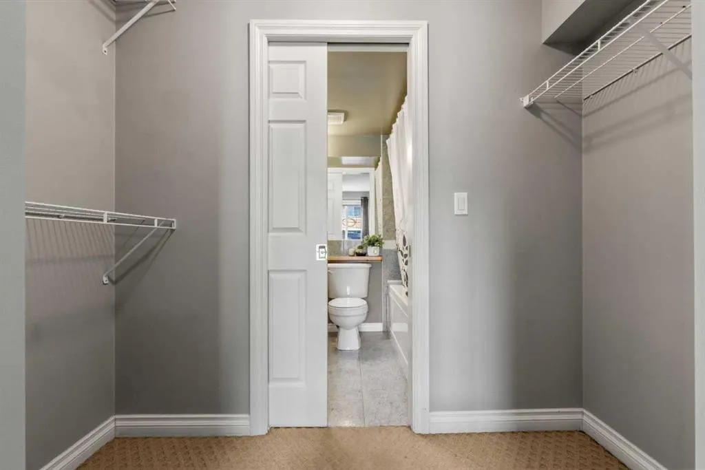630 10 Street NW, #207