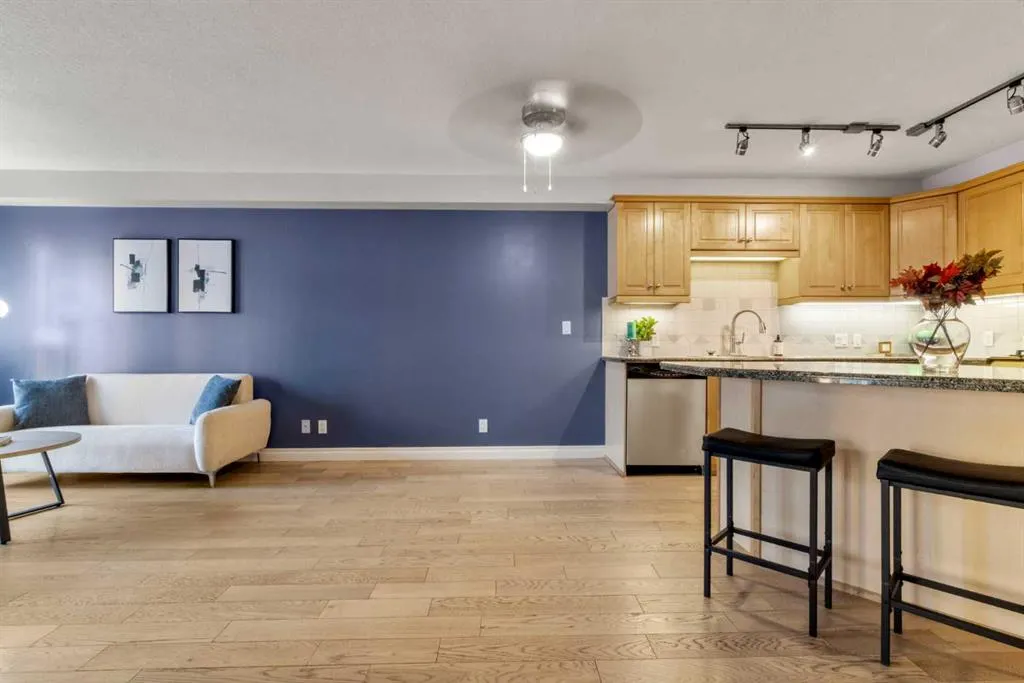 630 10 Street NW, #207