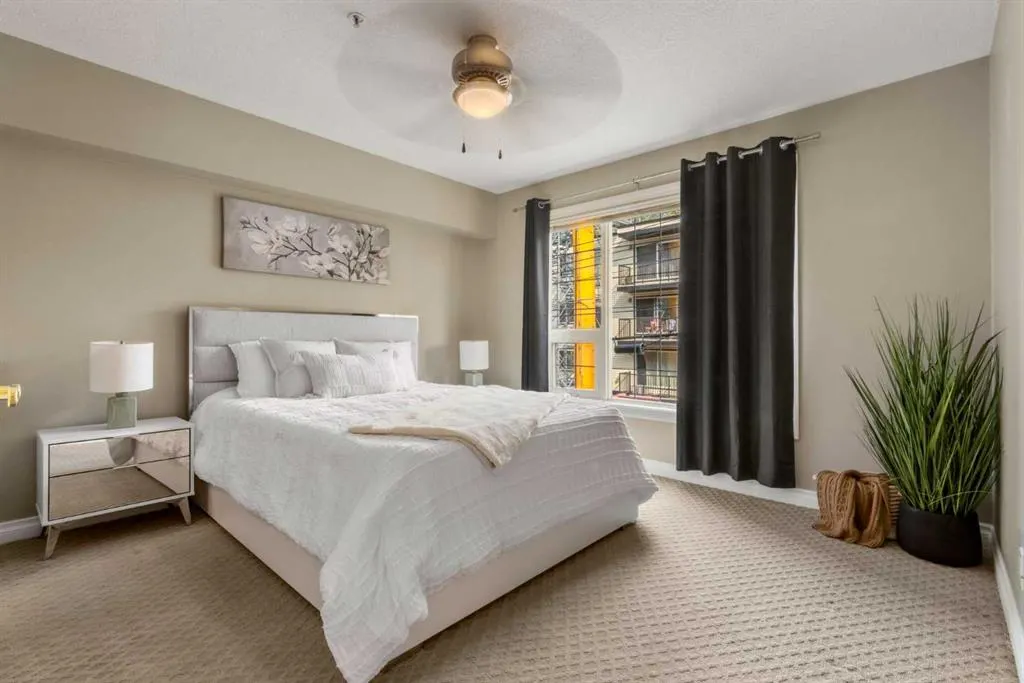 630 10 Street NW, #207