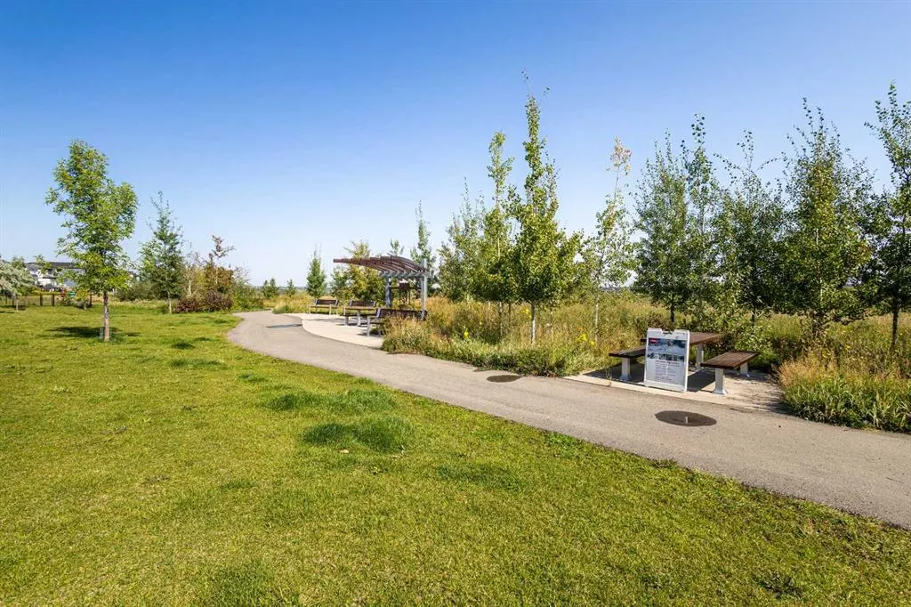 33 Walcrest Way SE