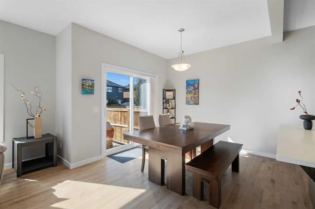 33 Walcrest Way SE