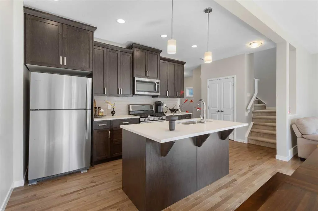 33 Walcrest Way SE