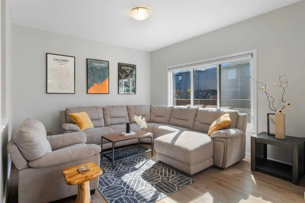 33 Walcrest Way SE